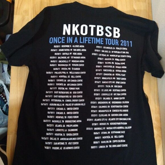 New Kids On The Block 2011 Tour T-Shirt - Picture 5 of 9